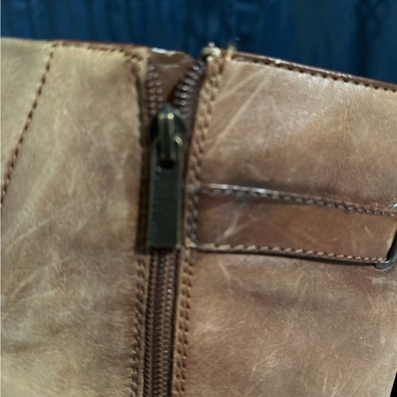 Vince Camuto Brown Boots - Picture 8 of 8